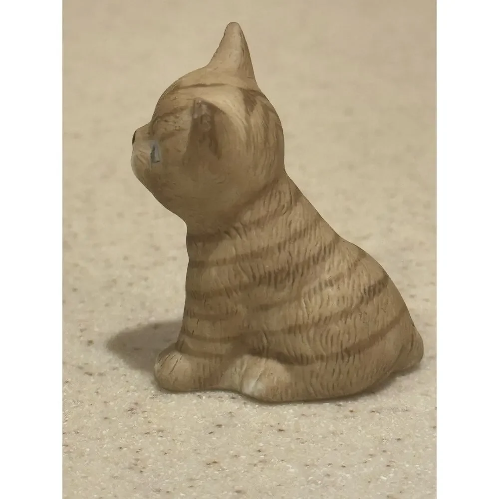 Giordano Miniature Ceramic Figurine Trinket Tabby Cat Kitty 1986